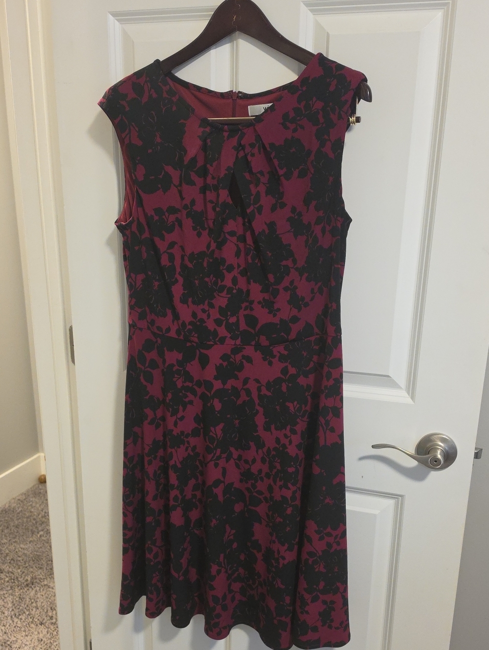 Sleeveless Wine Floral Midi Dress with Black Print